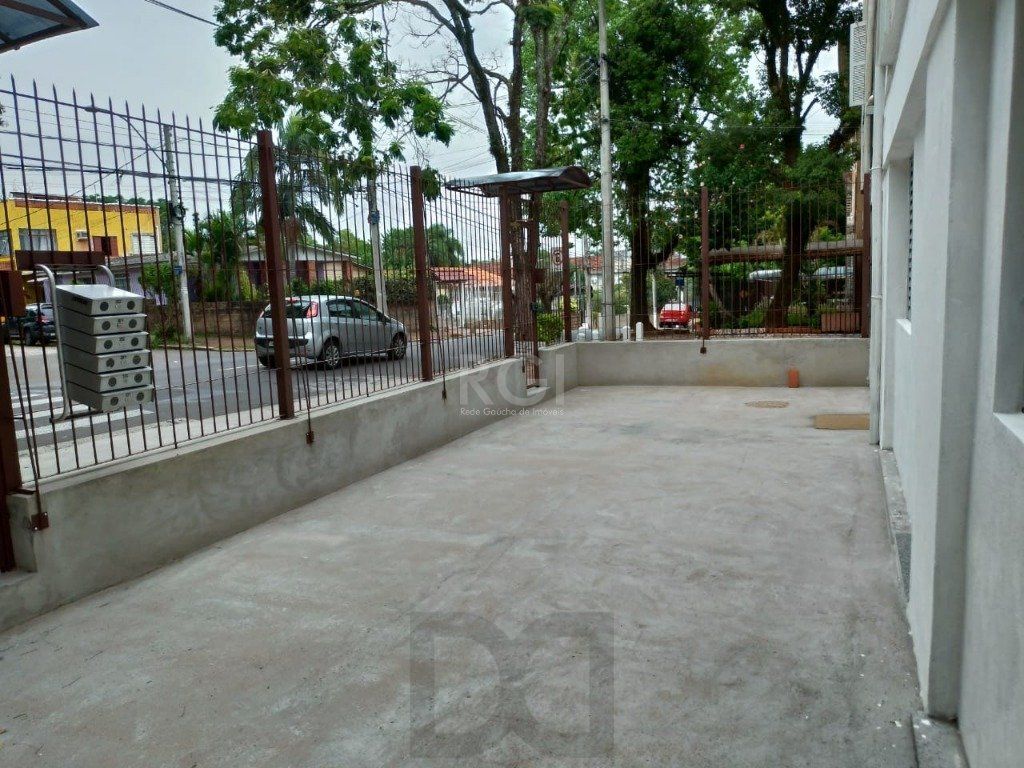 Apartamento de 4 dormitórios, sendo 2 suites, no bairro Petrópolis DESOCUPADO — foto 20