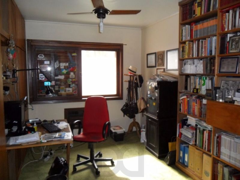 Casa para Venda - 290m², 3 dormitórios, sendo 1 suites, 3 vagas - Nonoai — foto 11