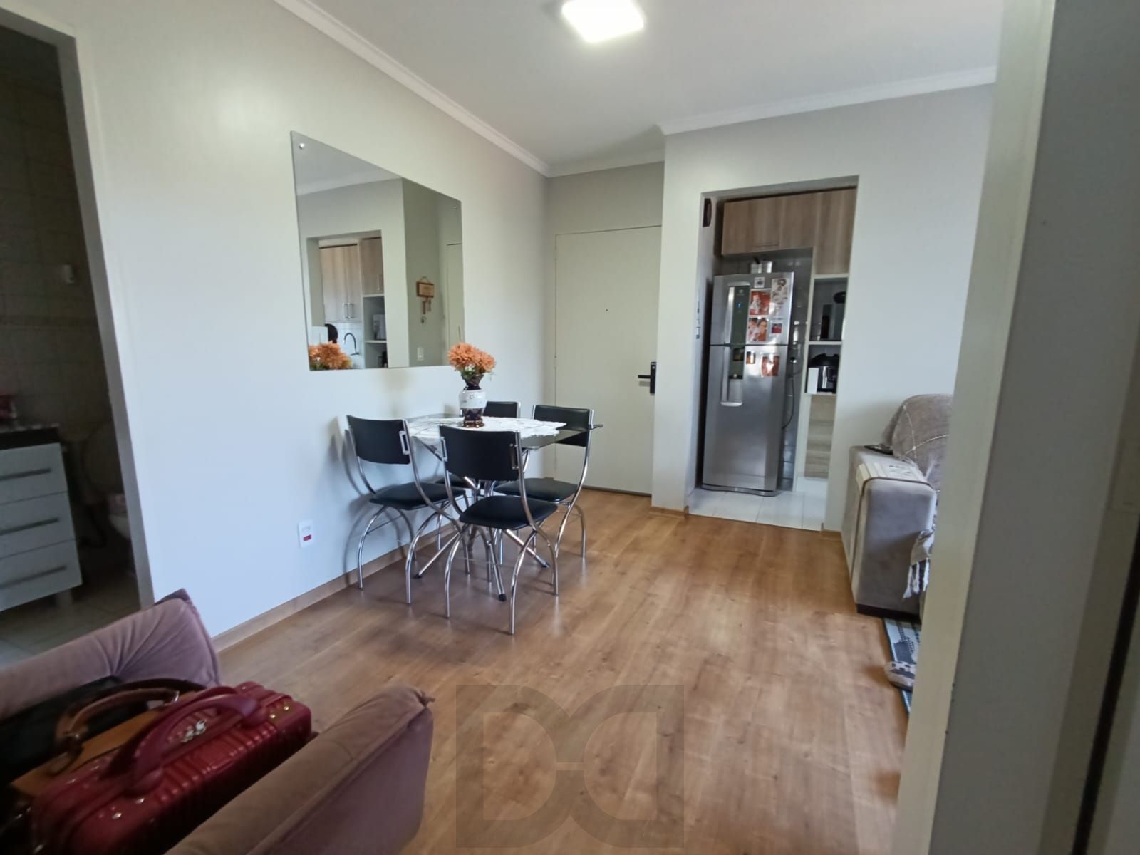 Apartamento semi mobiliado de 3 quartos e 1 vaga no bairro Sarandi. — foto 10