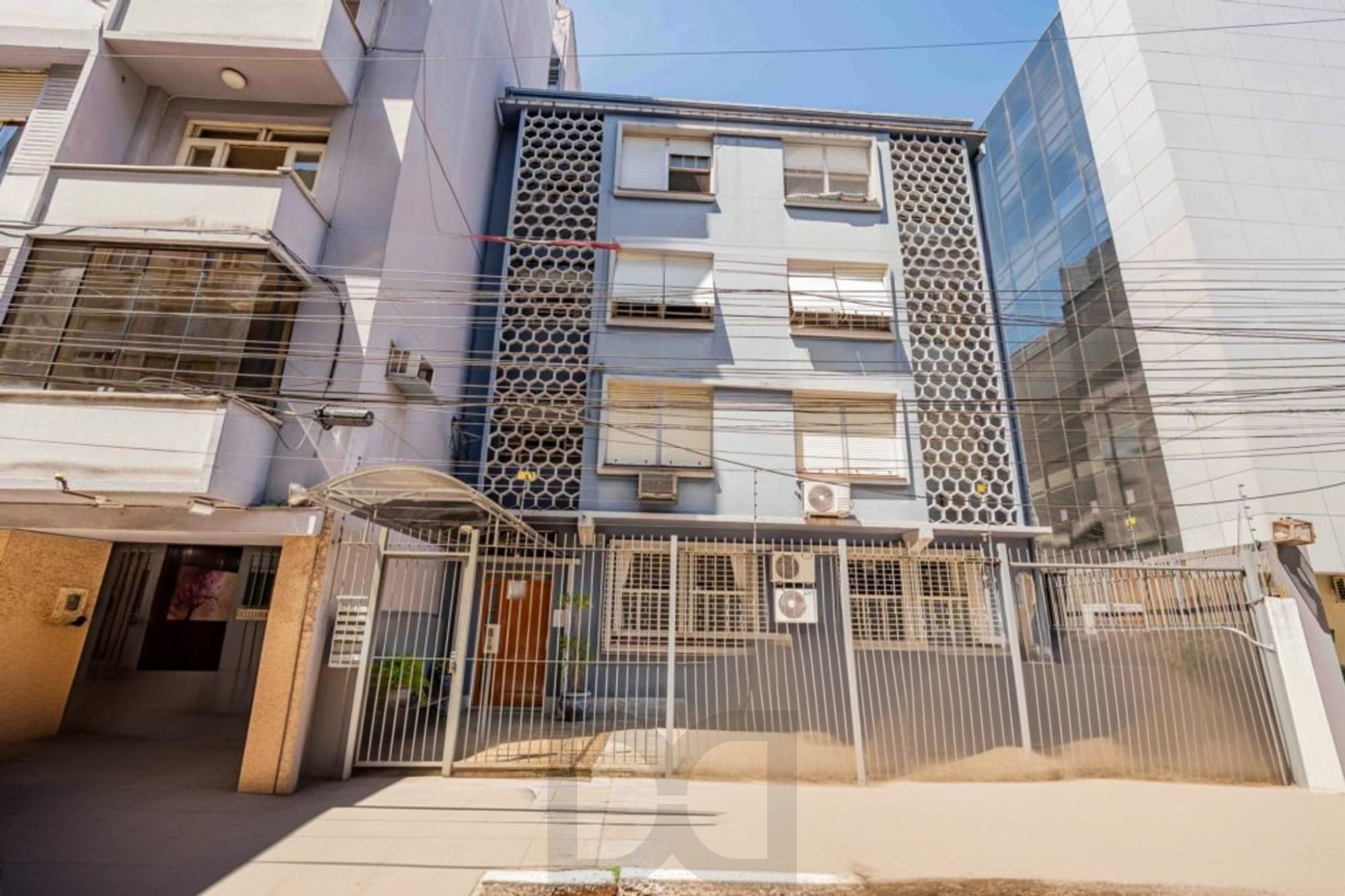 Apartamento Garden, 3 dormitórios, 1 suíte e churrasqueira no bairro Santana. — foto 42