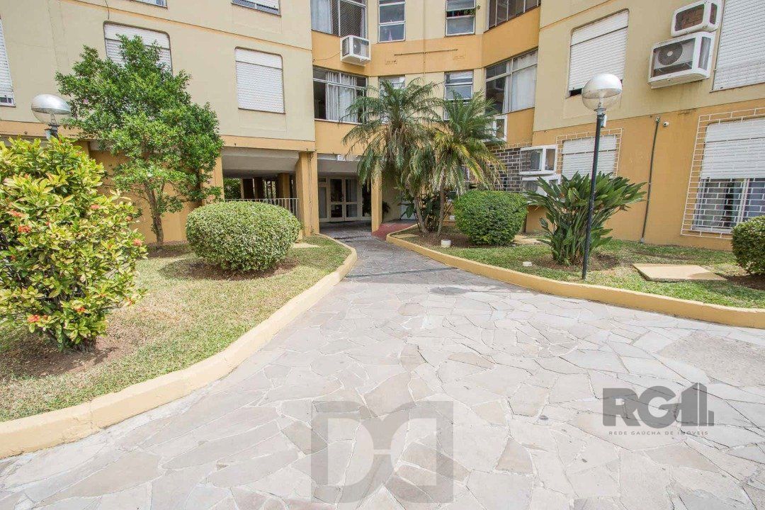 Apartamento de 2 Dormitórios com Vaga Coberta no Conjunto Residencial Santos Dumont — foto 26