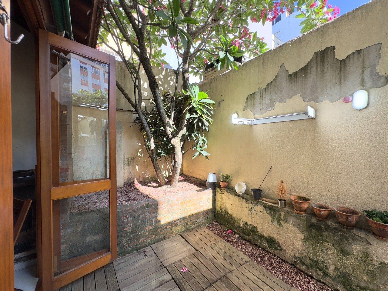 Apartamento garden semimobiliado de 2 dormitórios reformado no Bom Fim — foto 10