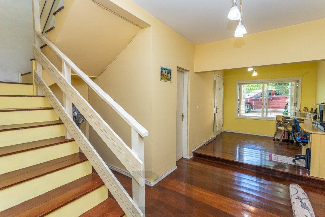 Casa com 3 Quartos à Venda, 293 m² por R$ 650.000 — foto 4