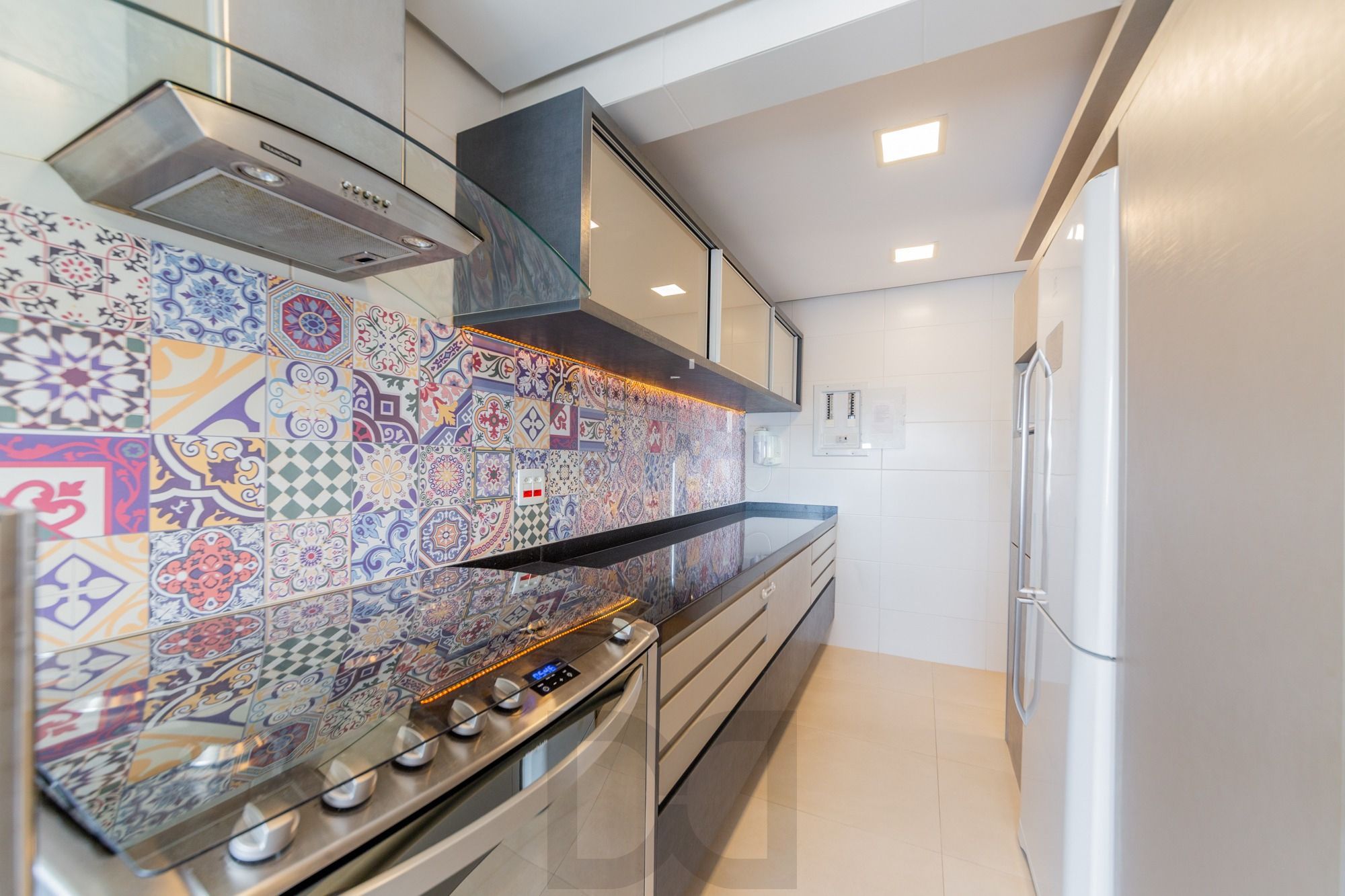 Apartamento semimobiliado, com 94m privativos, 2 suites e 3 vagas de garagem — foto 13