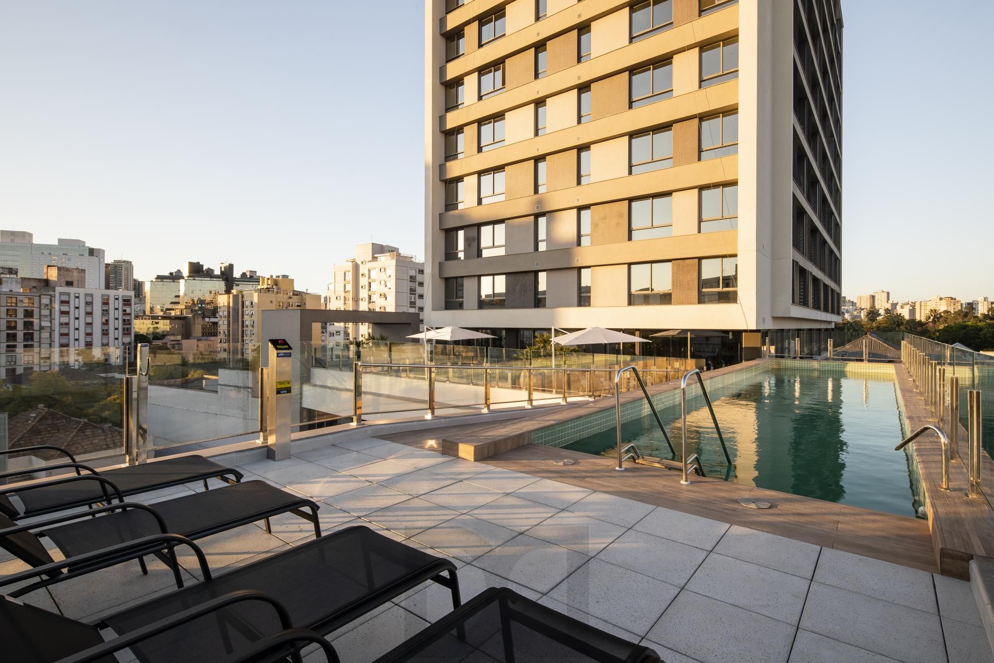 Apartamento de  dormitório no condomínio Artsy Cidade Baixa. — foto 1