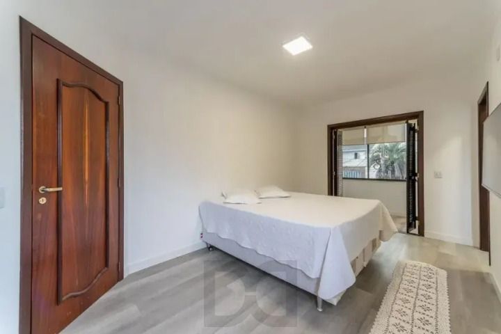 Casa 4 quartos com 233 m2 — foto 11