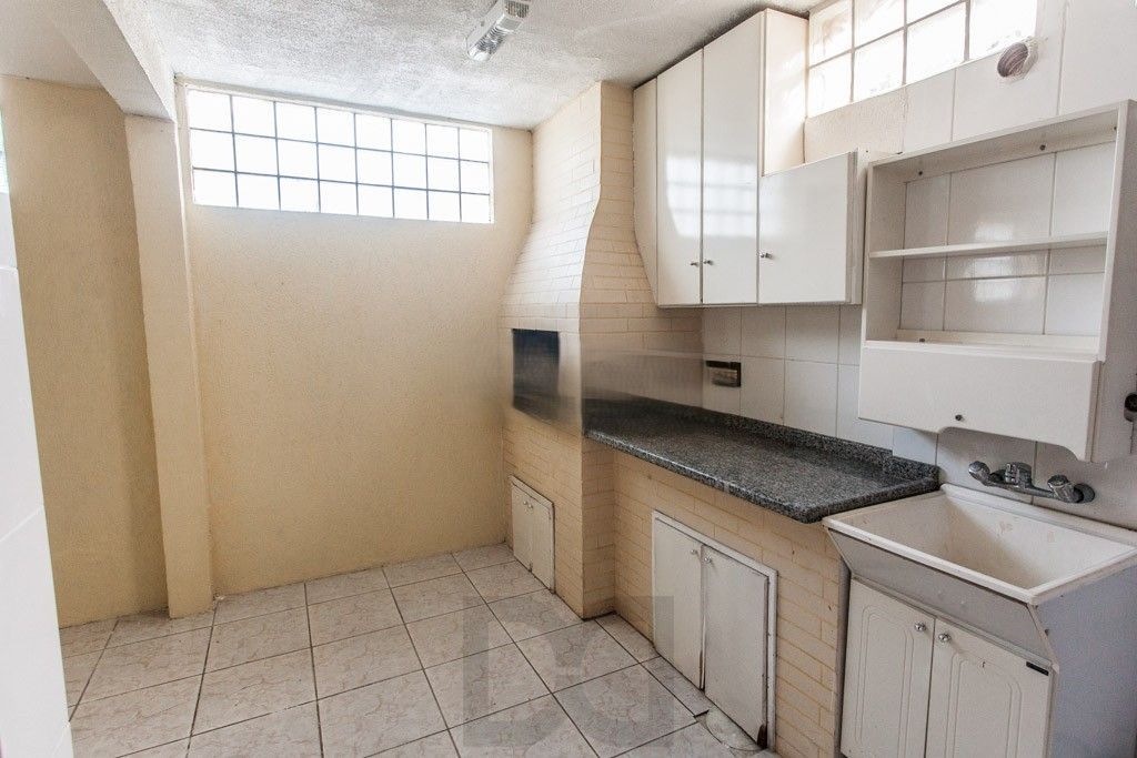Excelente casa , 3 quartos, com 126m2 de área privativa no Bairro Vila Floresta — foto 8