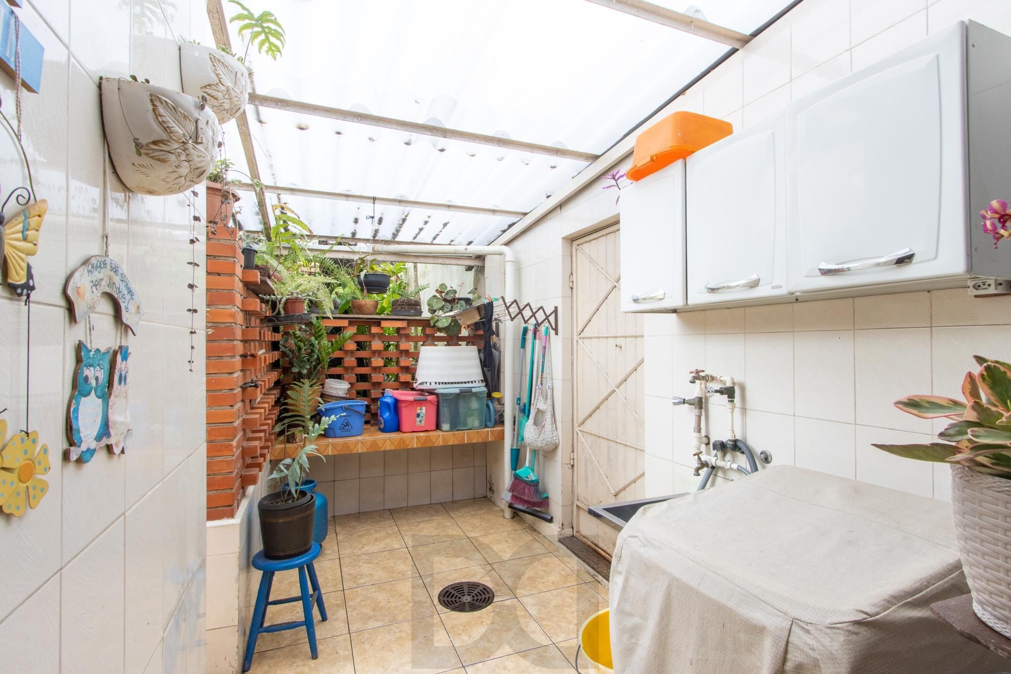 Casa para Venda - 485m², 4 dormitórios, sendo 1 suites, 3 vagas - Cristal — foto 24