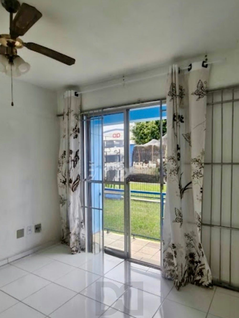 Apartamento Térreo de 2 dormitórios 1 vaga de garagem no Bairro Sarandi — foto 1