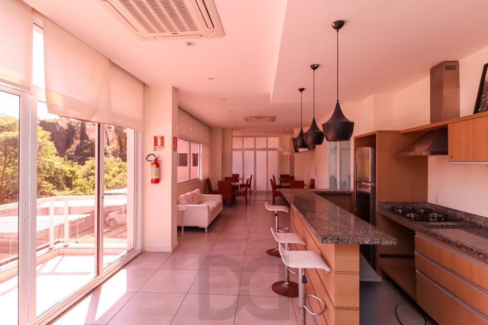 Apartamento de 3 quartos, suíte, elevador e 1 vaga no bairro Azenha — foto 23