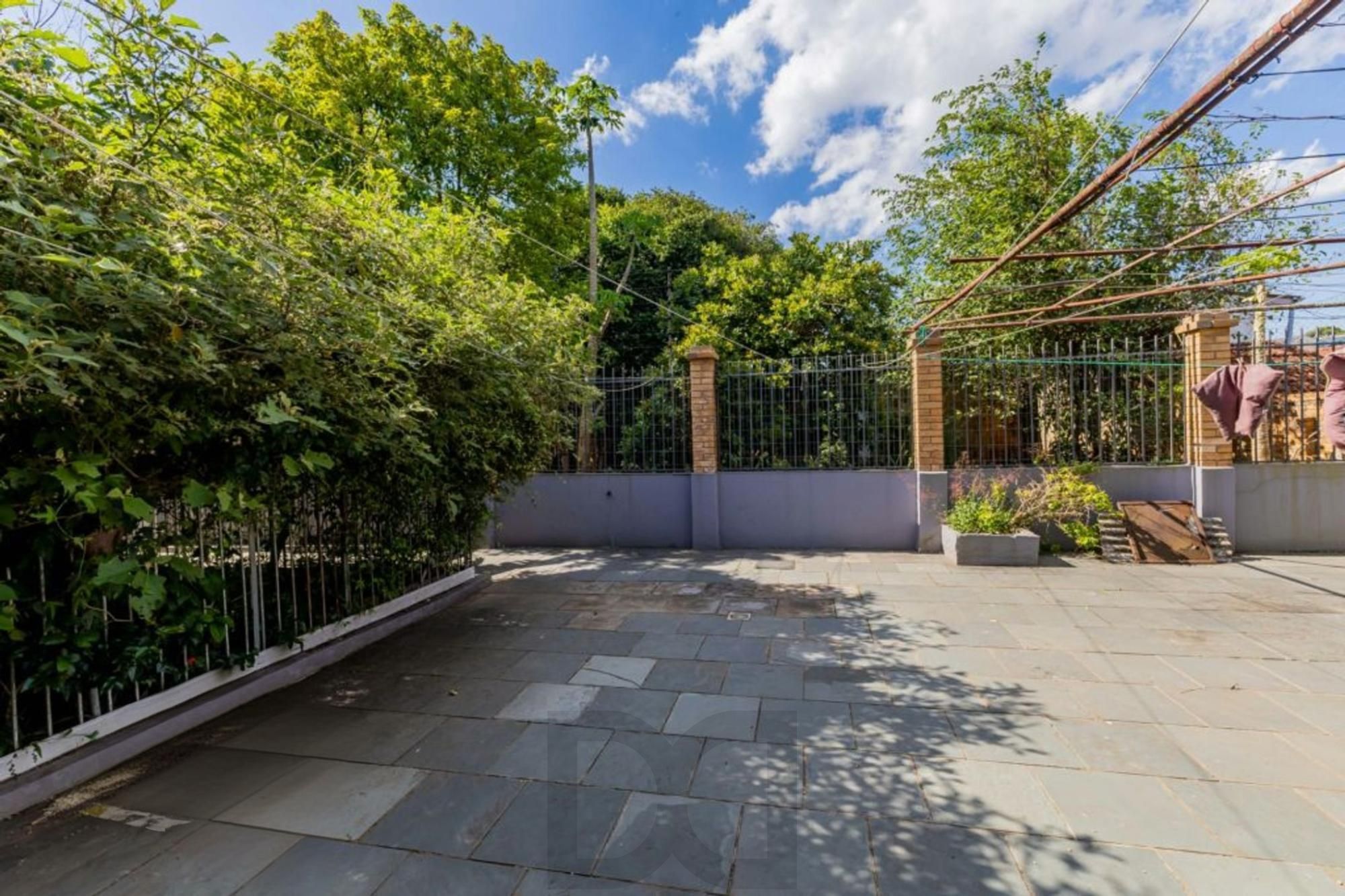 Casa com 1.640,00m², 3 dormitórios, 4 vagas à venda Rua Marista. — foto 54