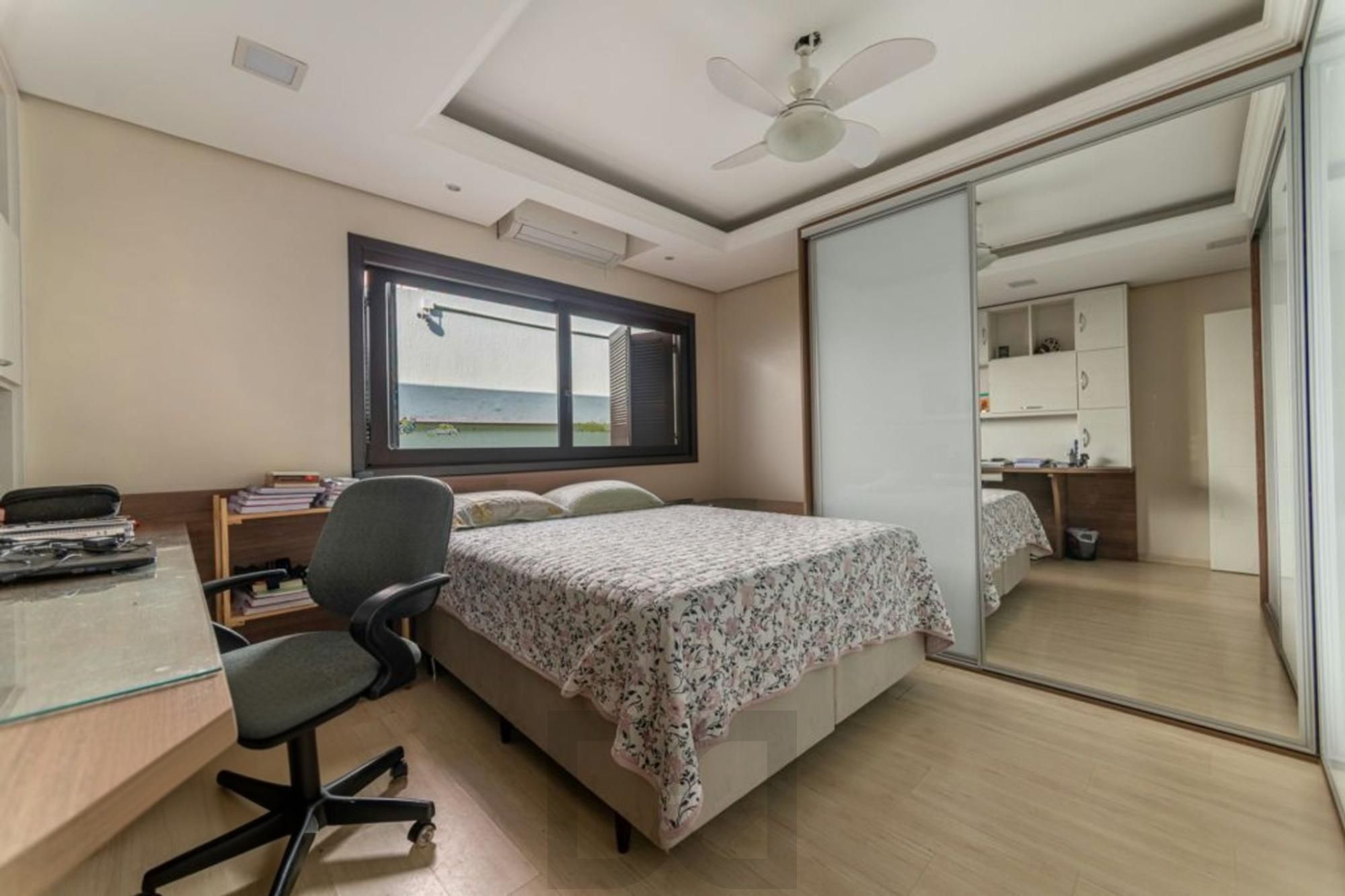 Casa com 4 quartos,1 Suite, 2 vagas e 450m² à venda em Sarandi. — foto 17