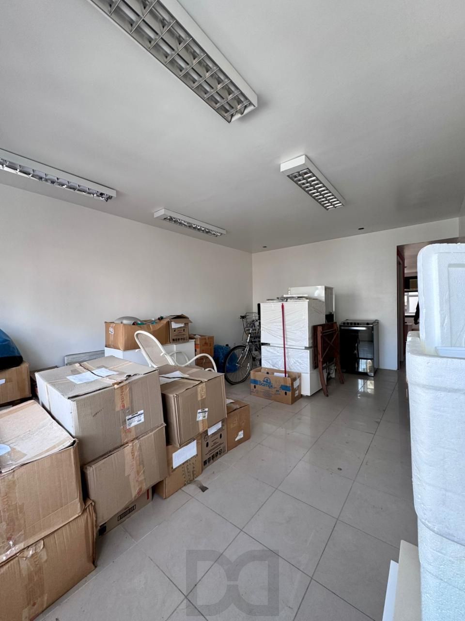 🚨 Oportunidade! Sala com garagem dupla na Cristóvão! — foto 8