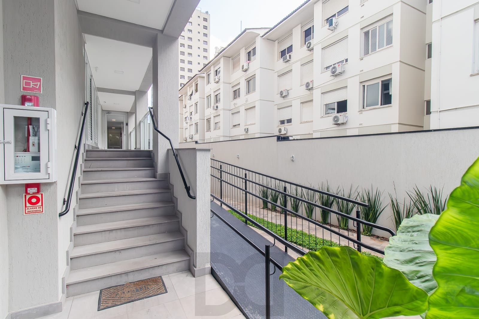 🏆 APARTAMENTO NOVO NO MENINO DEUS – VALOR ABAIXO DO MERCADO! — foto 2