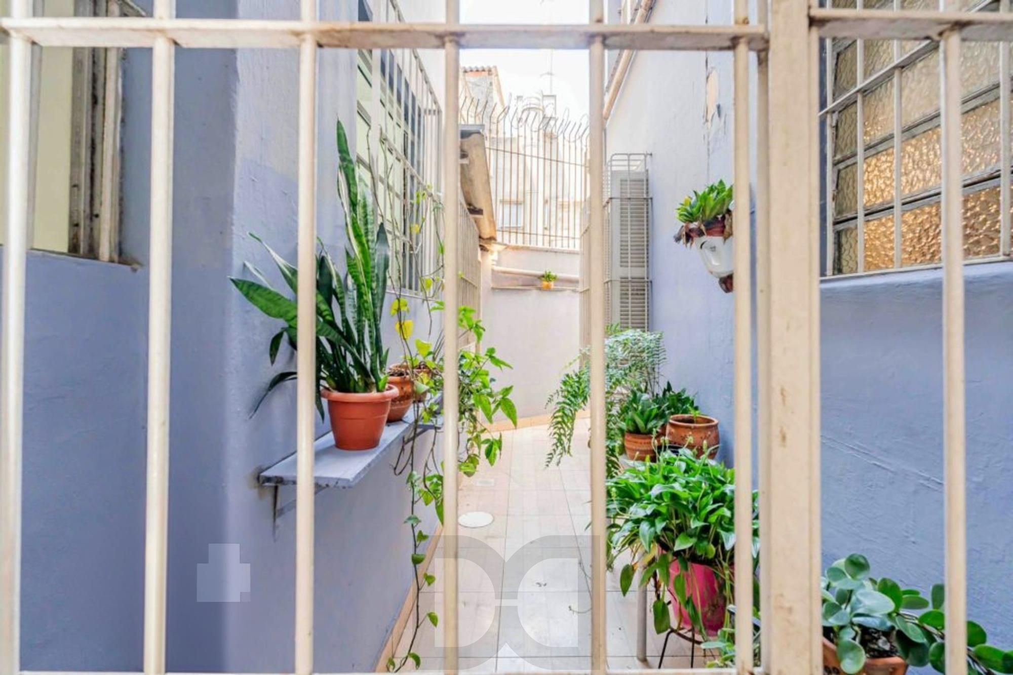 Apartamento Garden, 3 dormitórios, 1 suíte e churrasqueira no bairro Santana. — foto 31