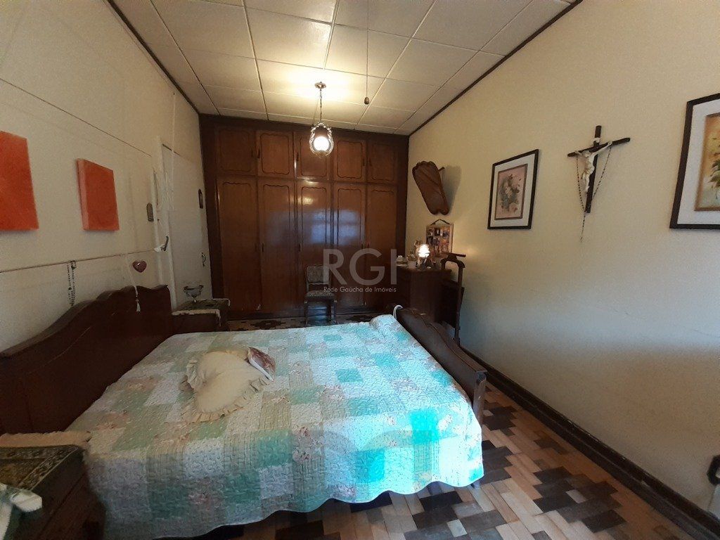 Casa para Venda - 290m², 3 dormitórios, sendo 1 suites, 3 vagas - Menino Deus — foto 10