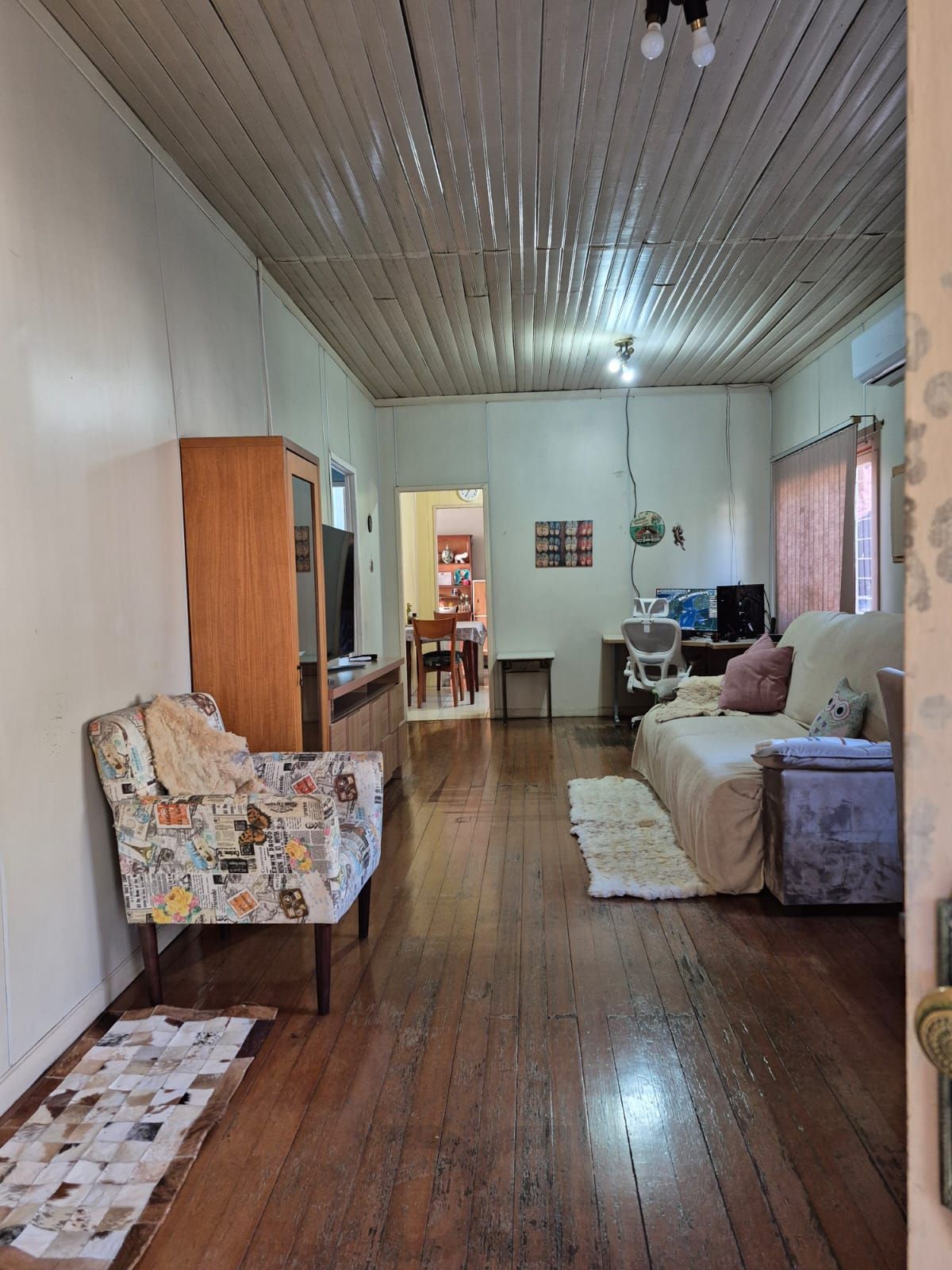 Casa mista de 3 quartos e 2 vagas no bairro Sarandi. — foto 4
