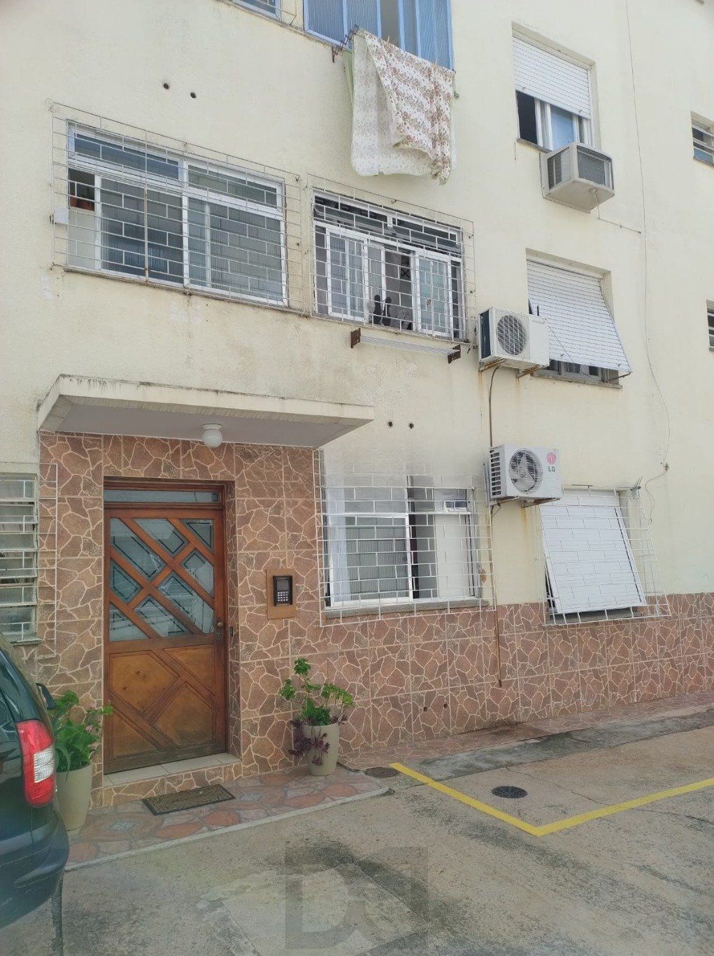 Apartamento com 2 quartos e 58m² à venda em Passo da Areia, Porto Alegre. — foto 21