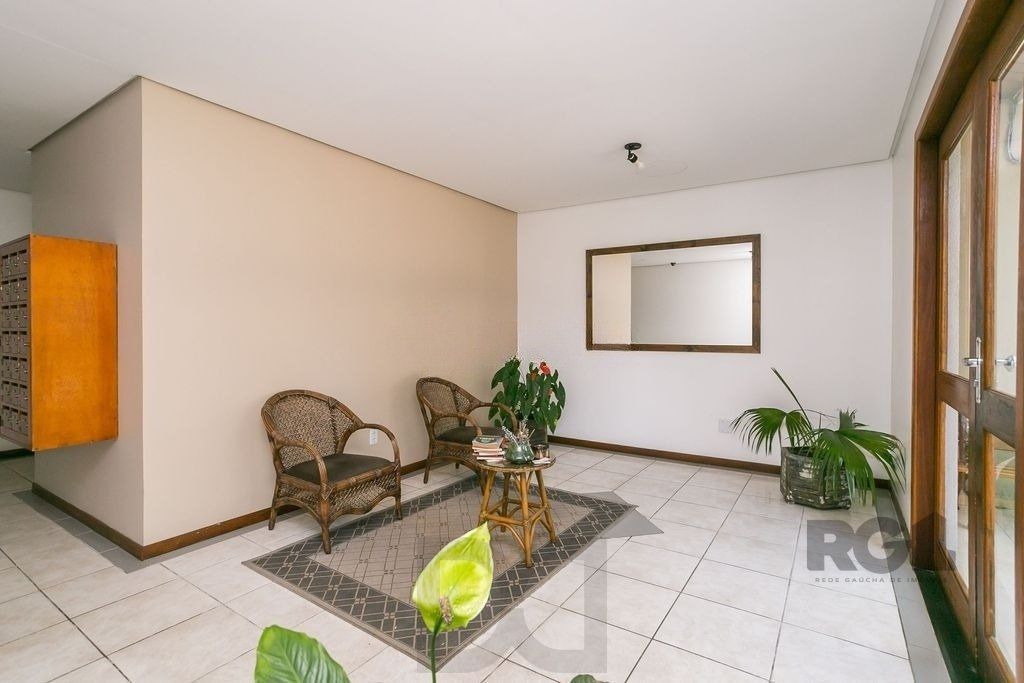 Apartamento 59m² - 2 dormitórios e 1 vaga no bairro Cavalhada — foto 16