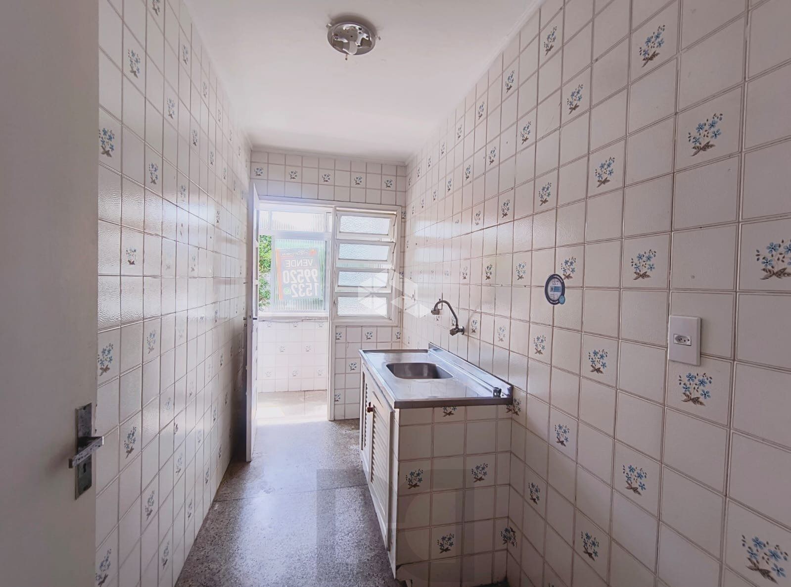 Apartamento 1 Dormitório, 1 vaga de garagem coberta, Bairro Passo Da Areia, Porto Alegre/RS — foto 8