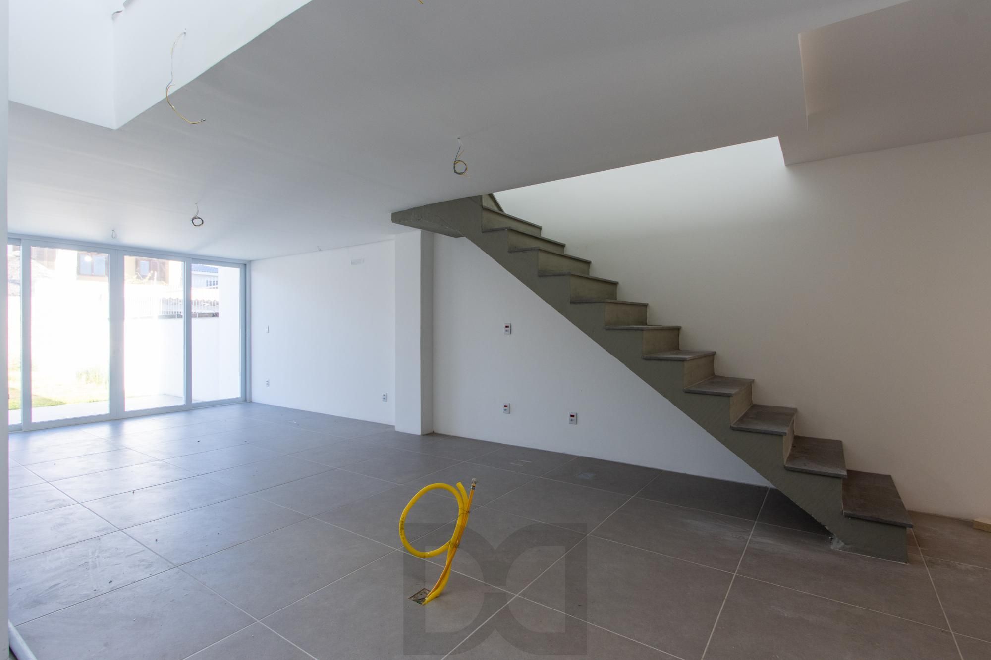 Casa com 3 dormitórios e 3 banheiros à Venda, 174 m². — foto 8