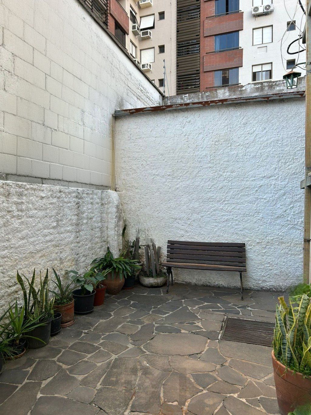 Apartamento térreo com 3 quartos no Bairro Cidade Baixa — foto 26