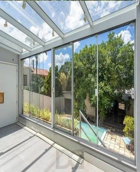 Excelente casa de 220m² com 3 dormitórios no bairro Tristeza. — foto 16