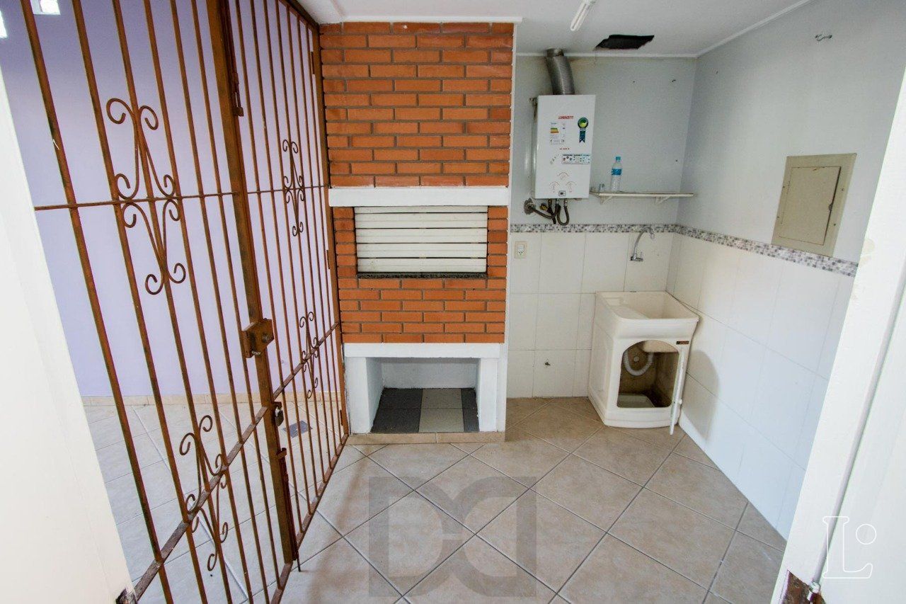 Excelente casa em condomínio fechado -Bairro Cristal — foto 11