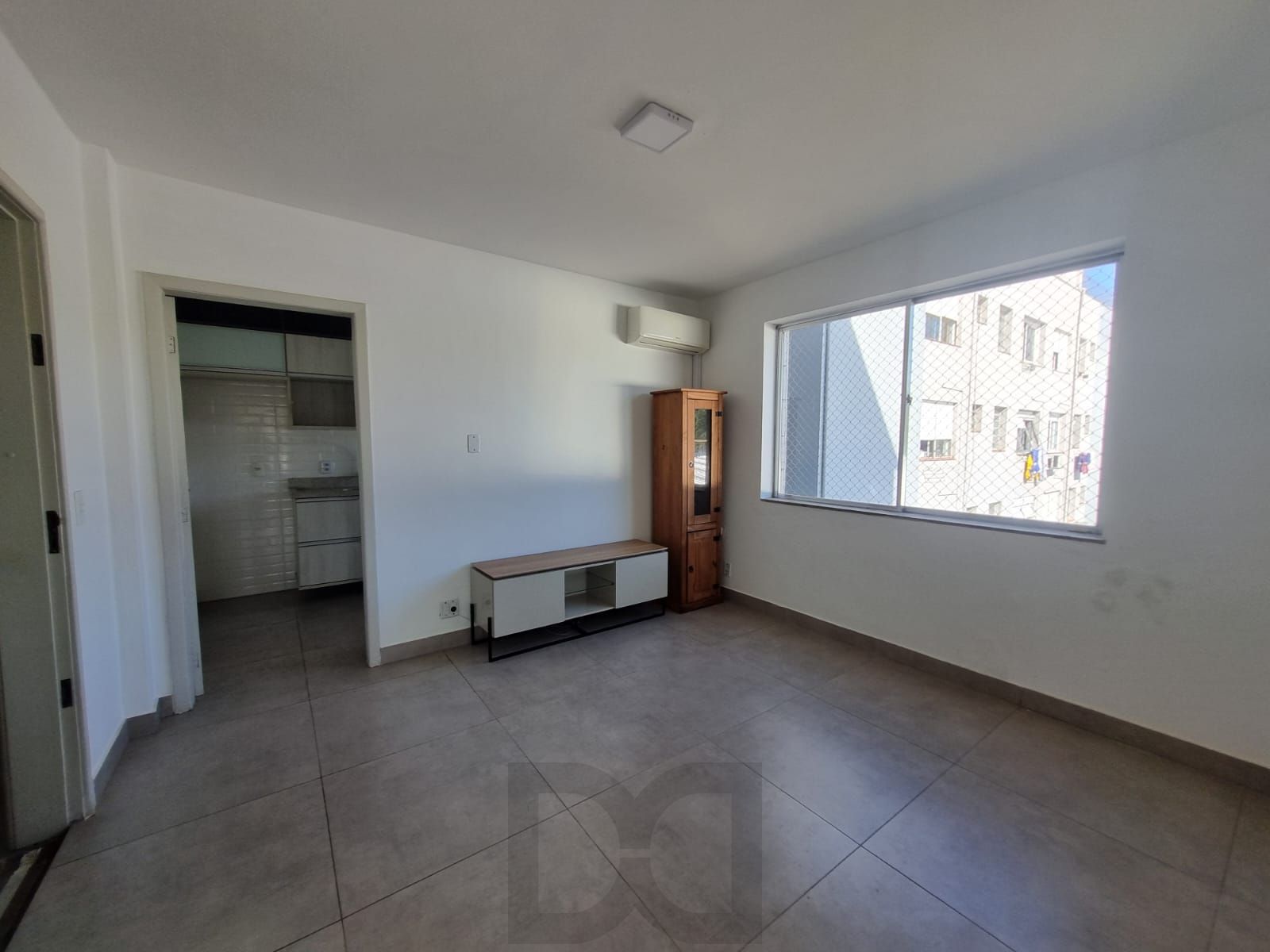 Apartamento de 2 dormitórios no bairro Partenon. — foto 1