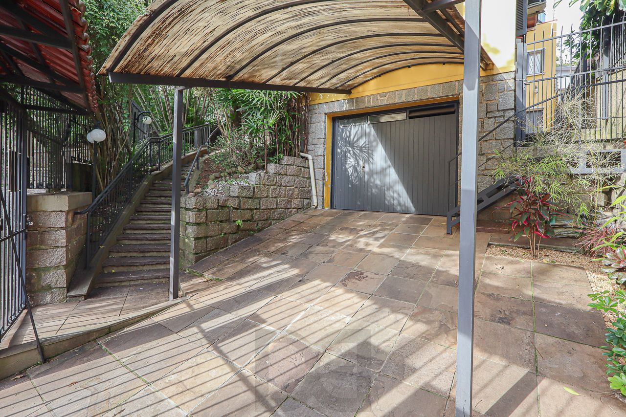 Casa em Petrópolis com terreno de 460 m2 — foto 78