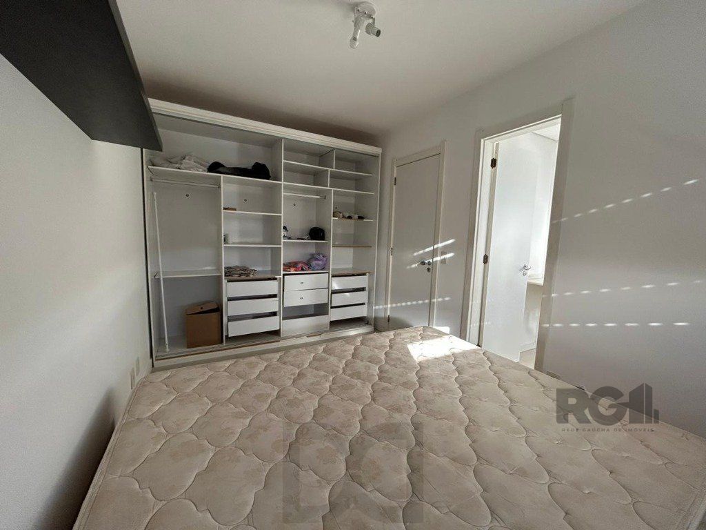 3 quartos (1 suíte), churrasqueira, sacada e 1 vaga. Infra completa. — foto 9