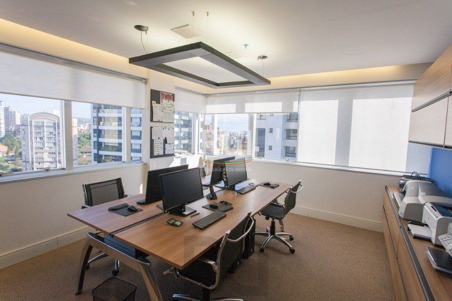 Conjunto/Sala para Venda - 36.74m², 0 dormitórios, 1 vaga - Petrópolis — foto 2