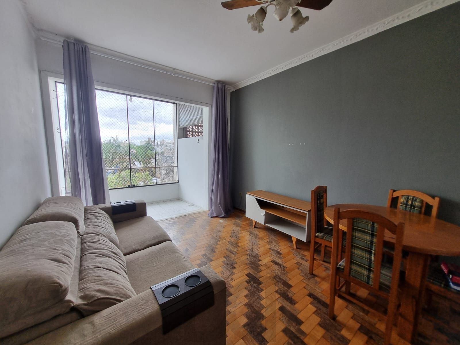 Apartamento de 3 dormitórios para venda no Bairro Azenha — foto 1