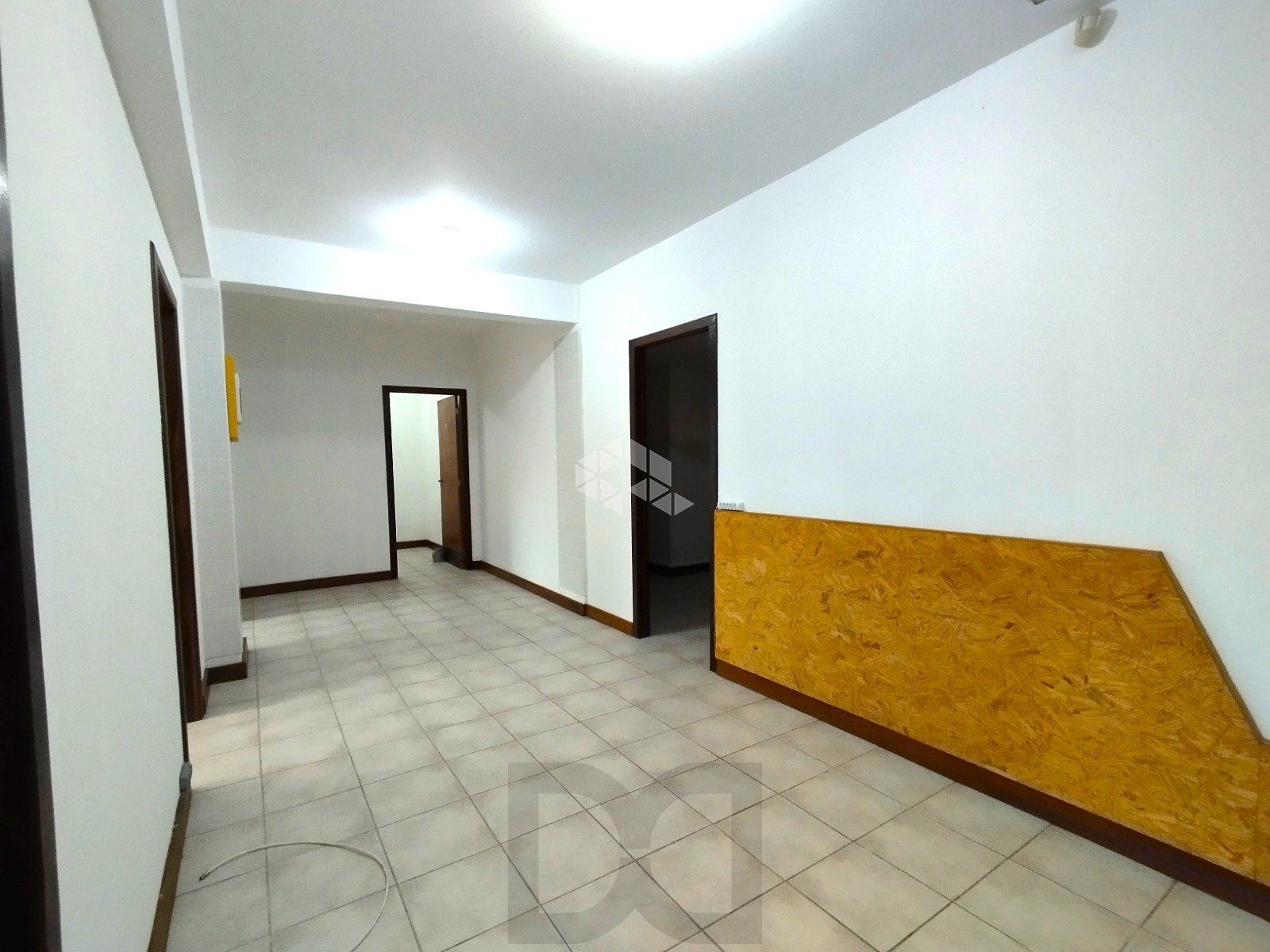 CONJUNTO COMERCIAL PODENDO FACILMENTE SER TRANSFORMADO EM APTO GARDEN — foto 9