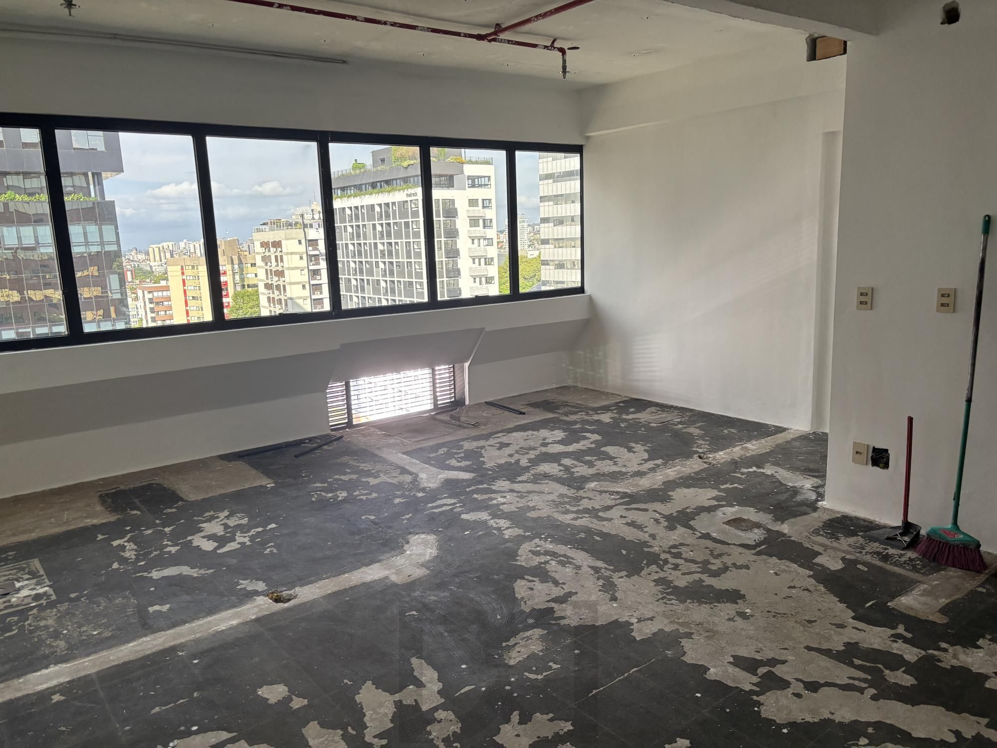 Vende 7 salas com área privativa de 308,67m² no coração da nova Carlos Gomes — foto 30