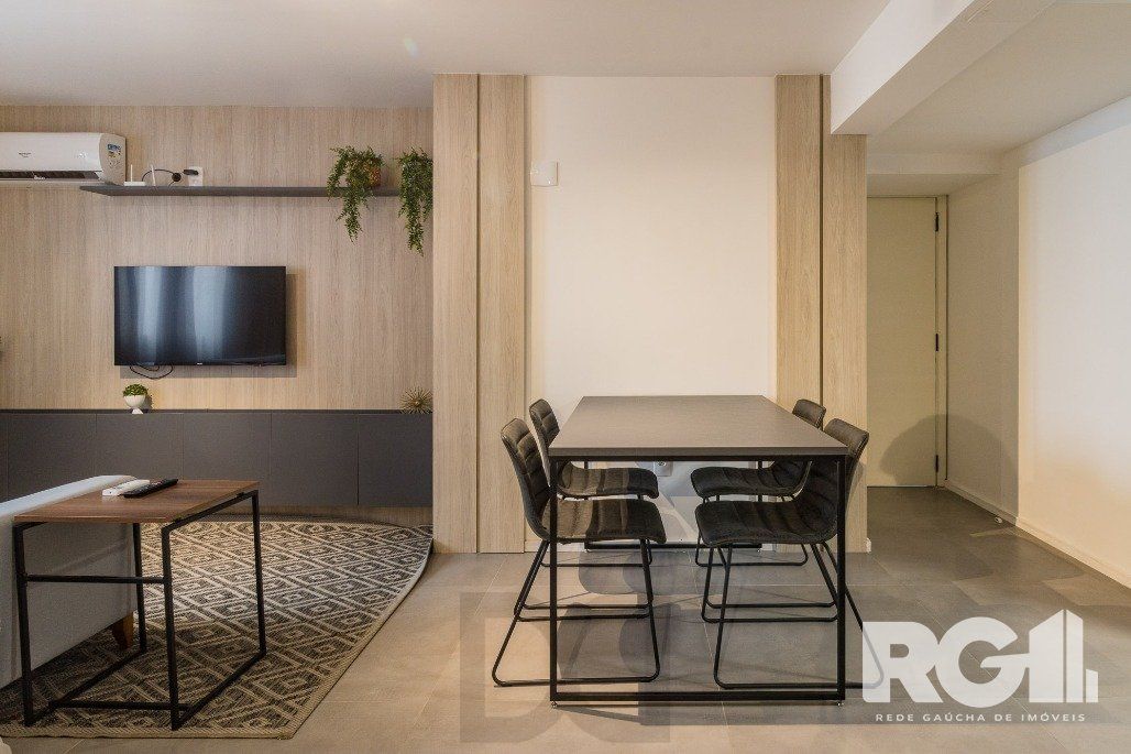 Studio com localização no Centro Histórico de Porto Alegre, uma das ruas mais charmosas e antigas de Porto Alegre. — foto 21