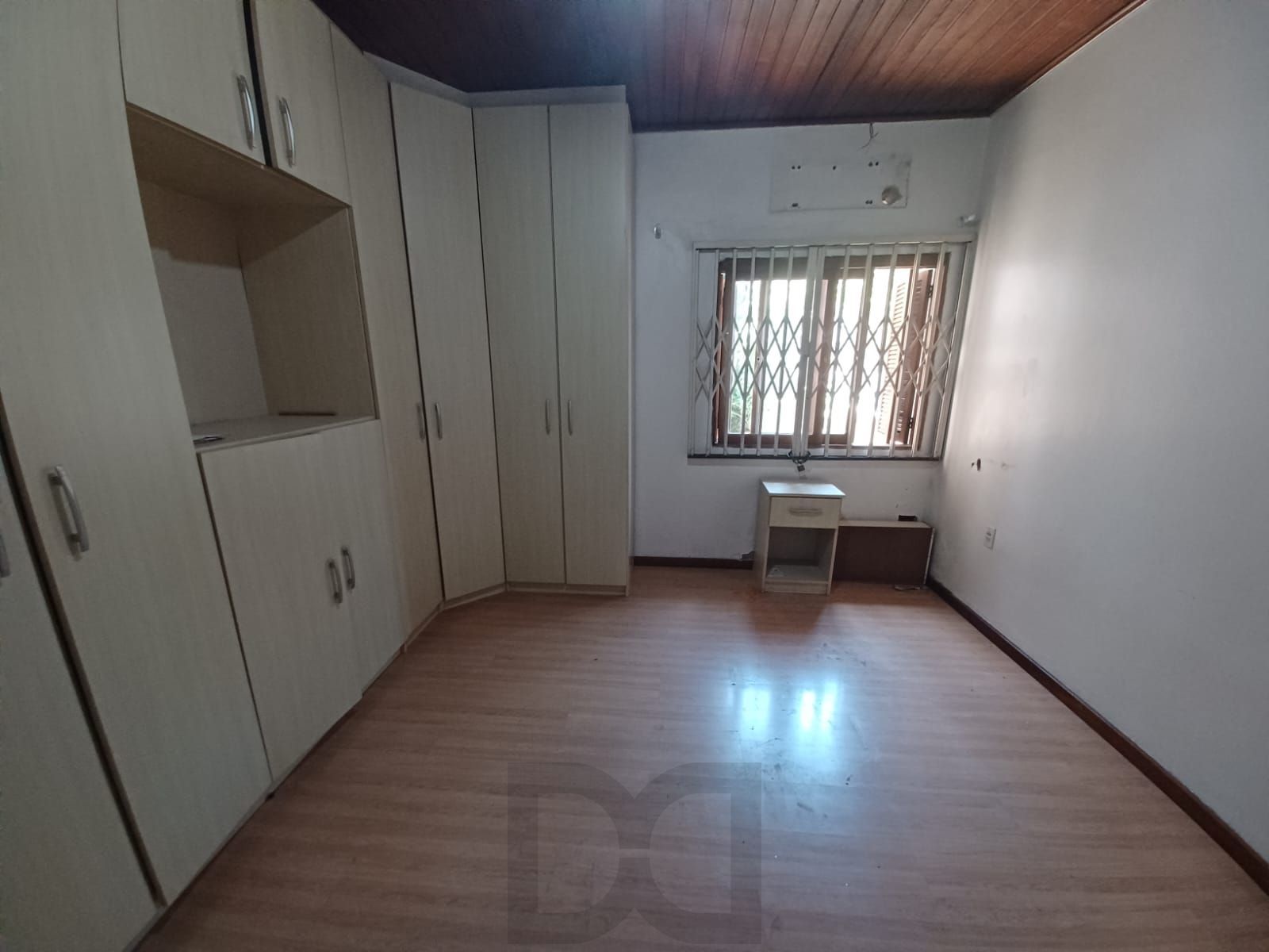 Casa de 3 quartos, suíte e patio no bairro Medianeira em POA — foto 15
