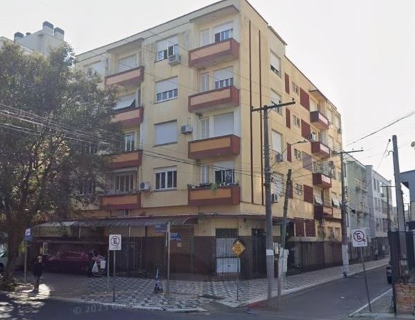 Apartamento no bairro Santana de 2 dormitórios DESOCUPADO — foto 1