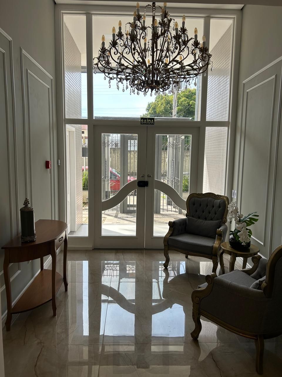 Apartamento 3 suites, 2 vagas, bairro Jardim Europa — foto 1