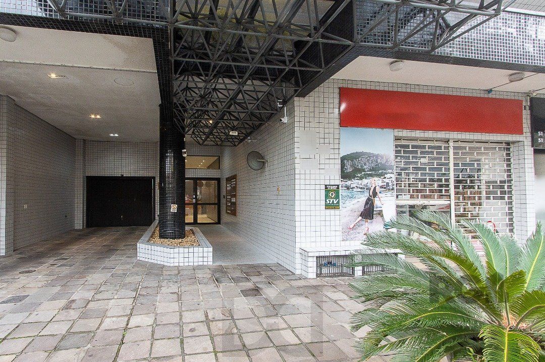 SALA COMERCIAL BAIRRO MENINO DEUS - 82m² DE ÁREA PRIVATIVA, 1 VAGA — foto 3