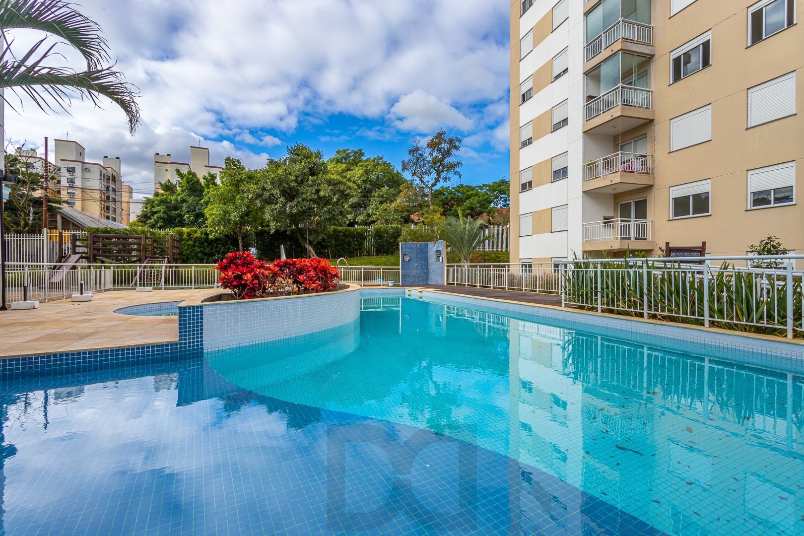 Apartamento no bairro Teresópolis de 3 dormitórios vaga infra — foto 2