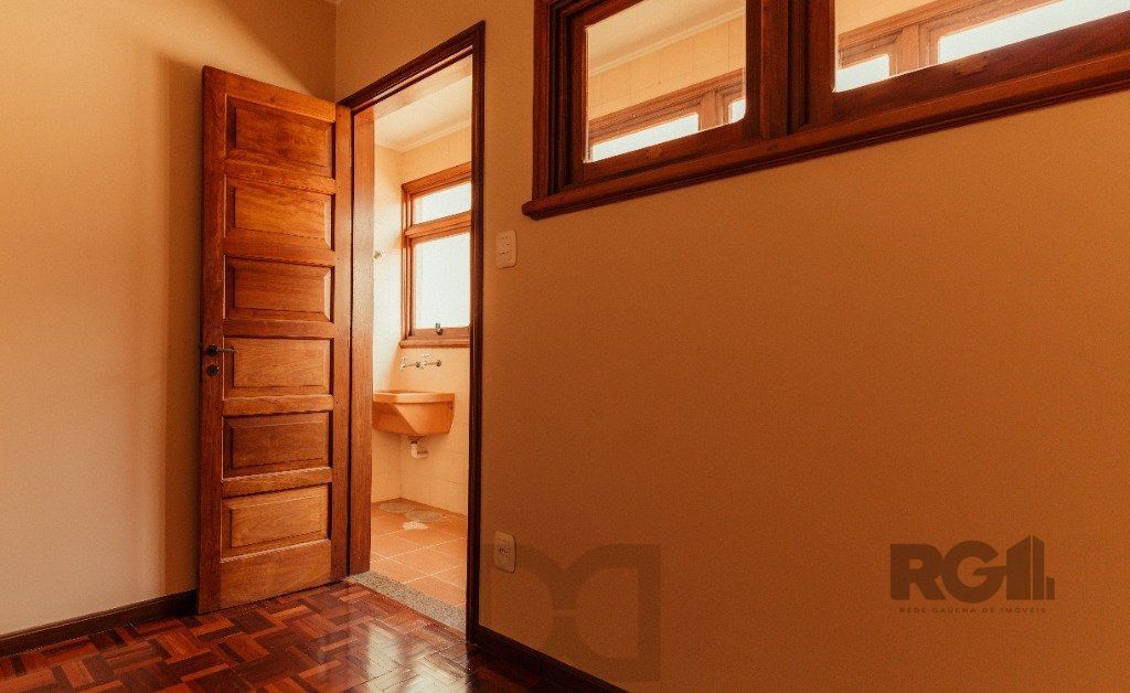 Vende-se cobertura 3 quartos com suíte e 2 vagas - 333m² - Mont Serrat — foto 22