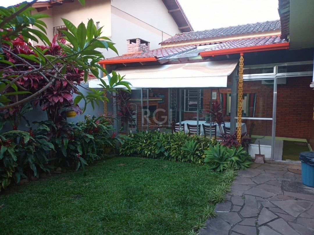Casa para Venda - 220m², 3 dormitórios, sendo 1 suites, 1 vaga - Camaquã — foto 13