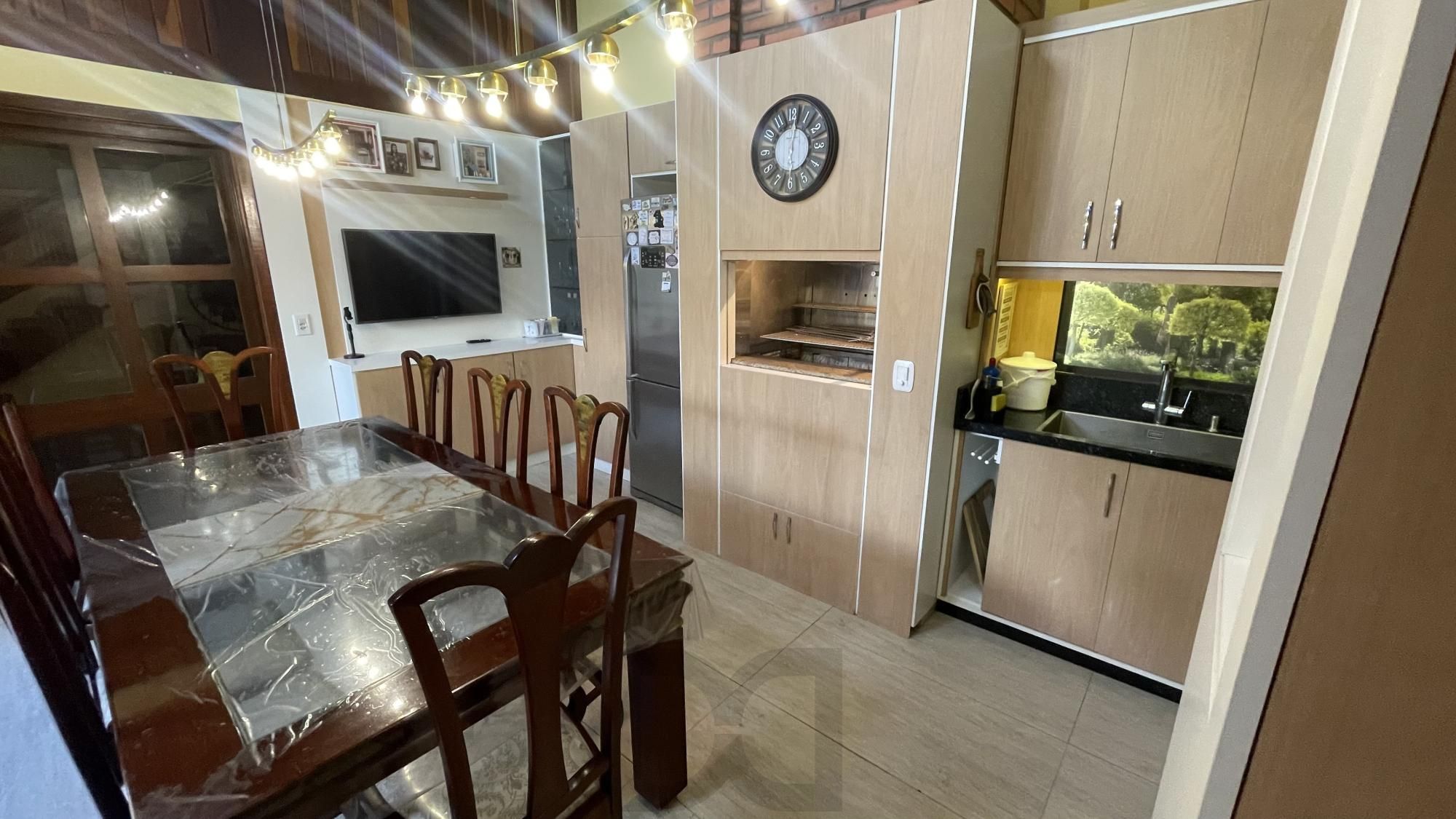 Casa térrea com 2 suítes com amplo pátio, — foto 2