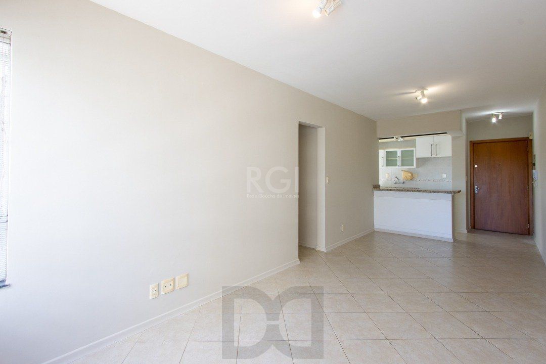 APARTAMENTO DE 3 DORMITÓRIOS EM CONDOMÍNIO FECHADO NA CAVALHADA — foto 4