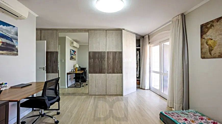 Casa 4 dormitórios com espaço gourmet patio com Piscina no Jardim Lindoia — foto 20