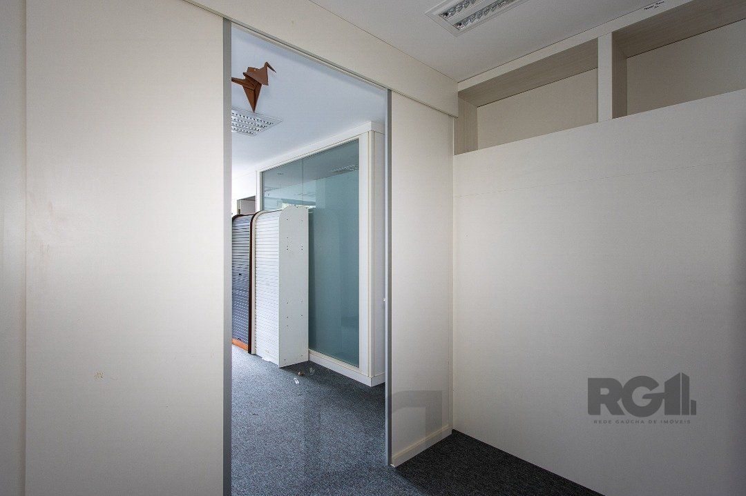 SALA COMERCIAL BAIRRO MENINO DEUS - 82m² DE ÁREA PRIVATIVA, 1 VAGA — foto 14