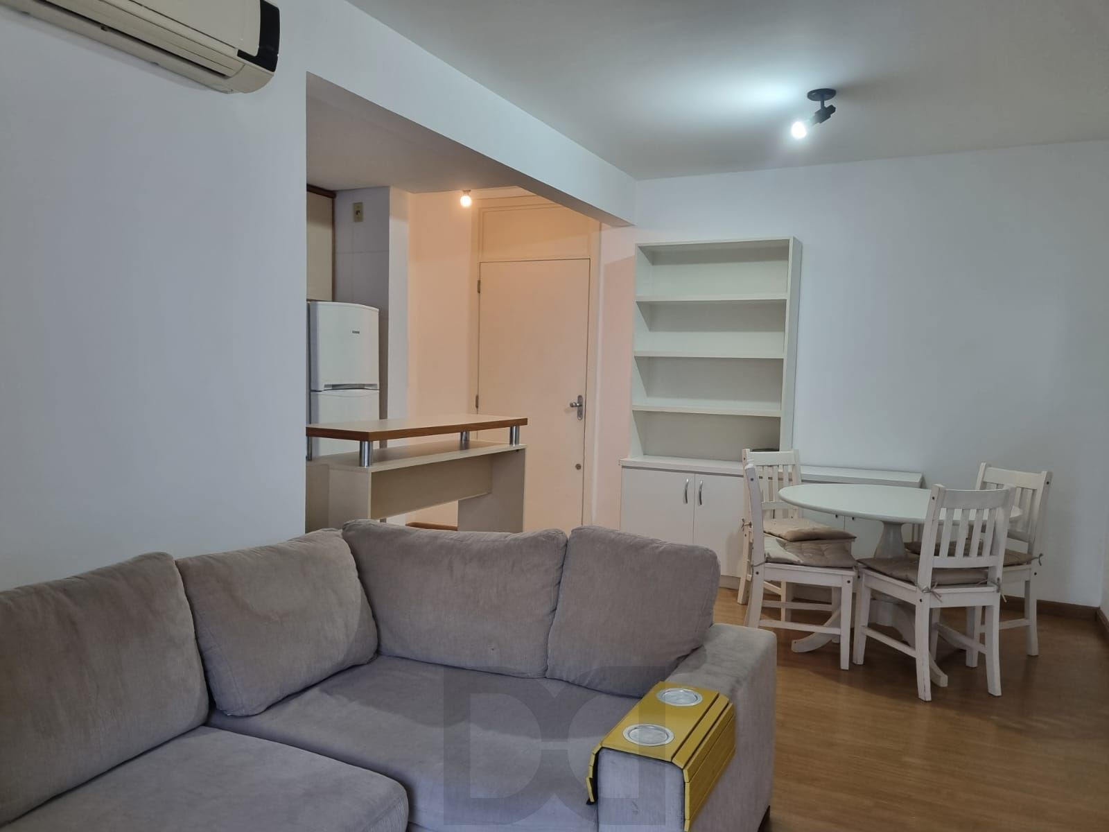 Apartamento de 3 dormitórios, sendo 1 suíte, no bairro Santo Antonio. — foto 6