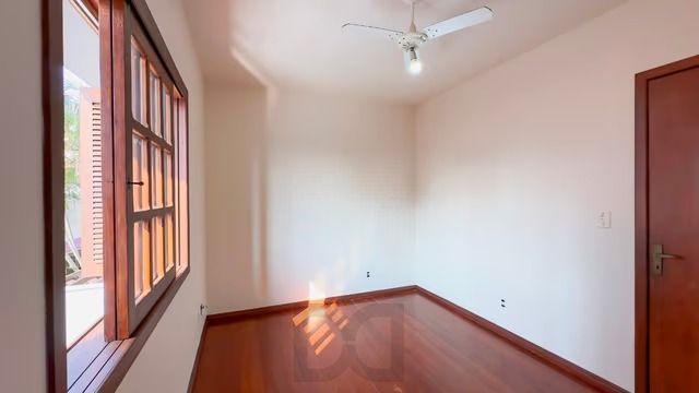 Casa térrea com 3 dormitórios, piscina, espaço gourmet com churrasqueira. — foto 24