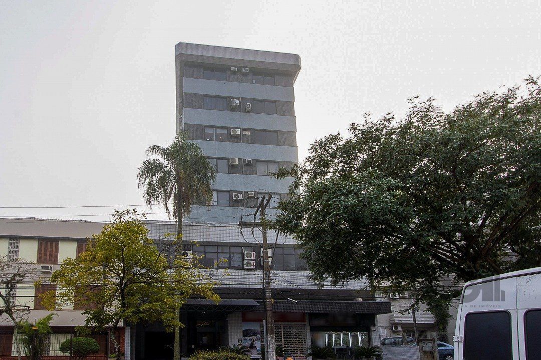 SALA COMERCIAL BAIRRO MENINO DEUS - 82m² DE ÁREA PRIVATIVA, 1 VAGA — foto 2